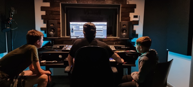 DJ Production with Graham